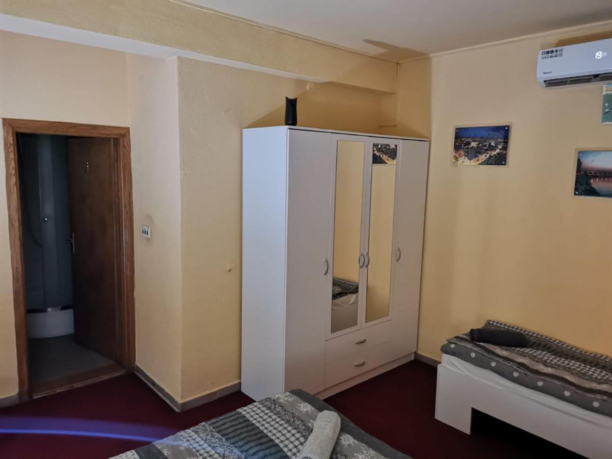 Apartman Nik-Rom Bosanska Gradiska Esterno foto